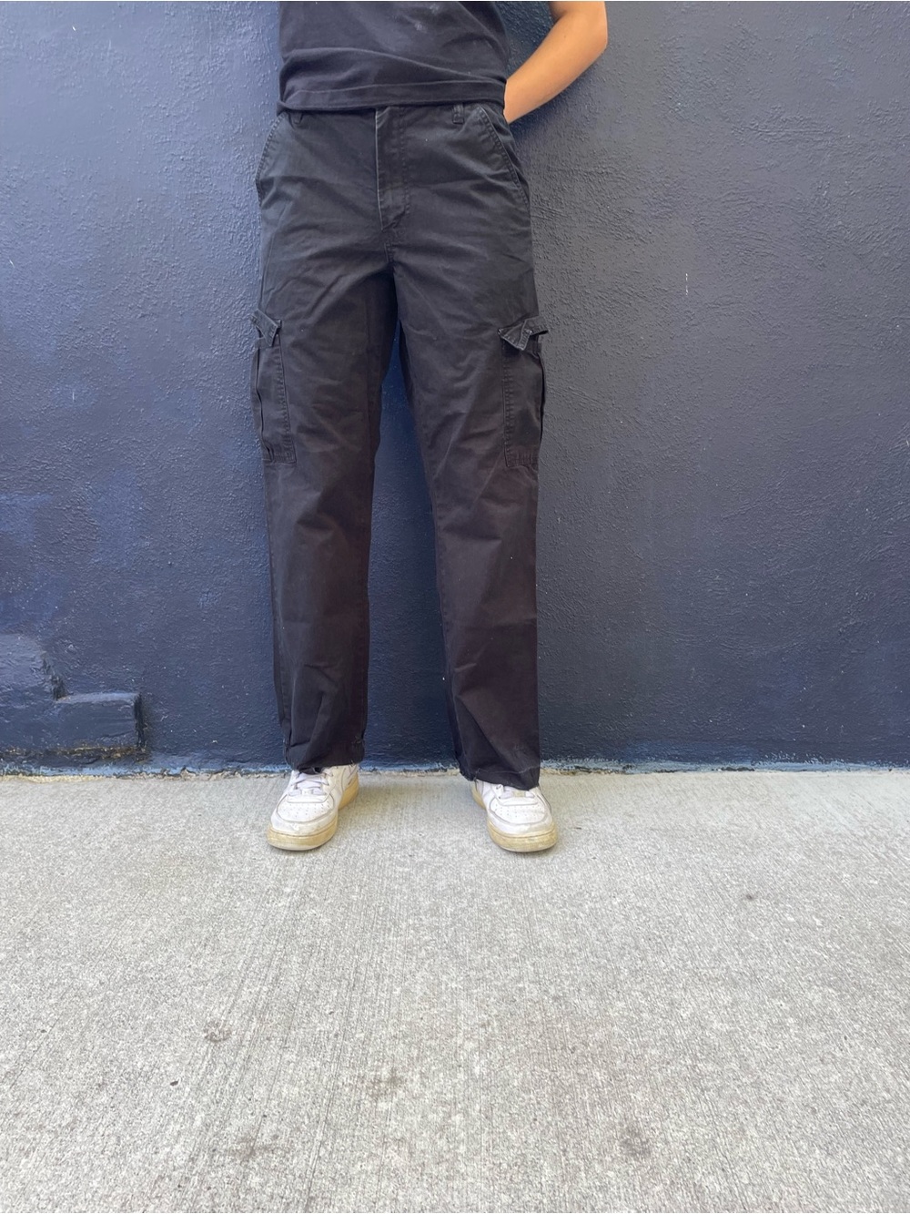 Black Aeropostale wide leg cargo pants size small